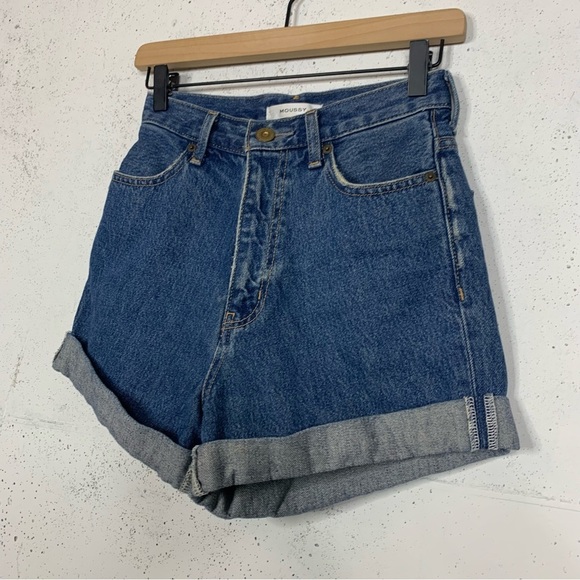 Moussy Rolled Cuff Denim Jean Shorts Size Small - Picture 2 of 8